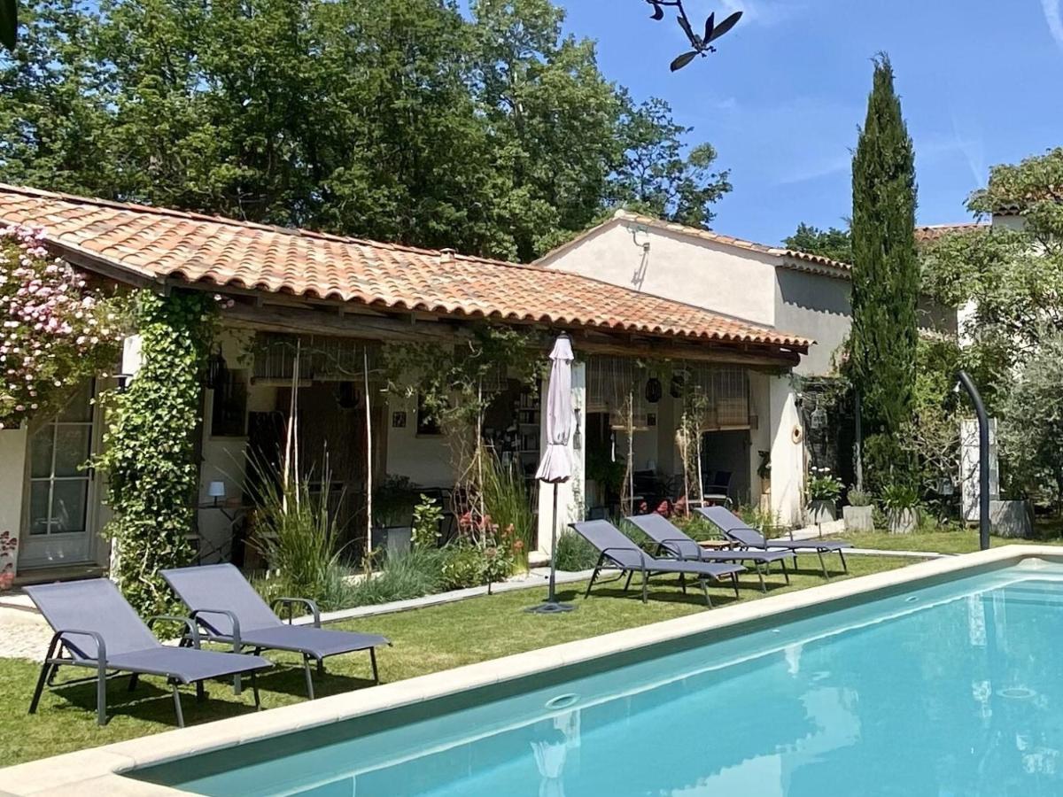 Villa Le Jardin De Lau Aubignan Exterior foto