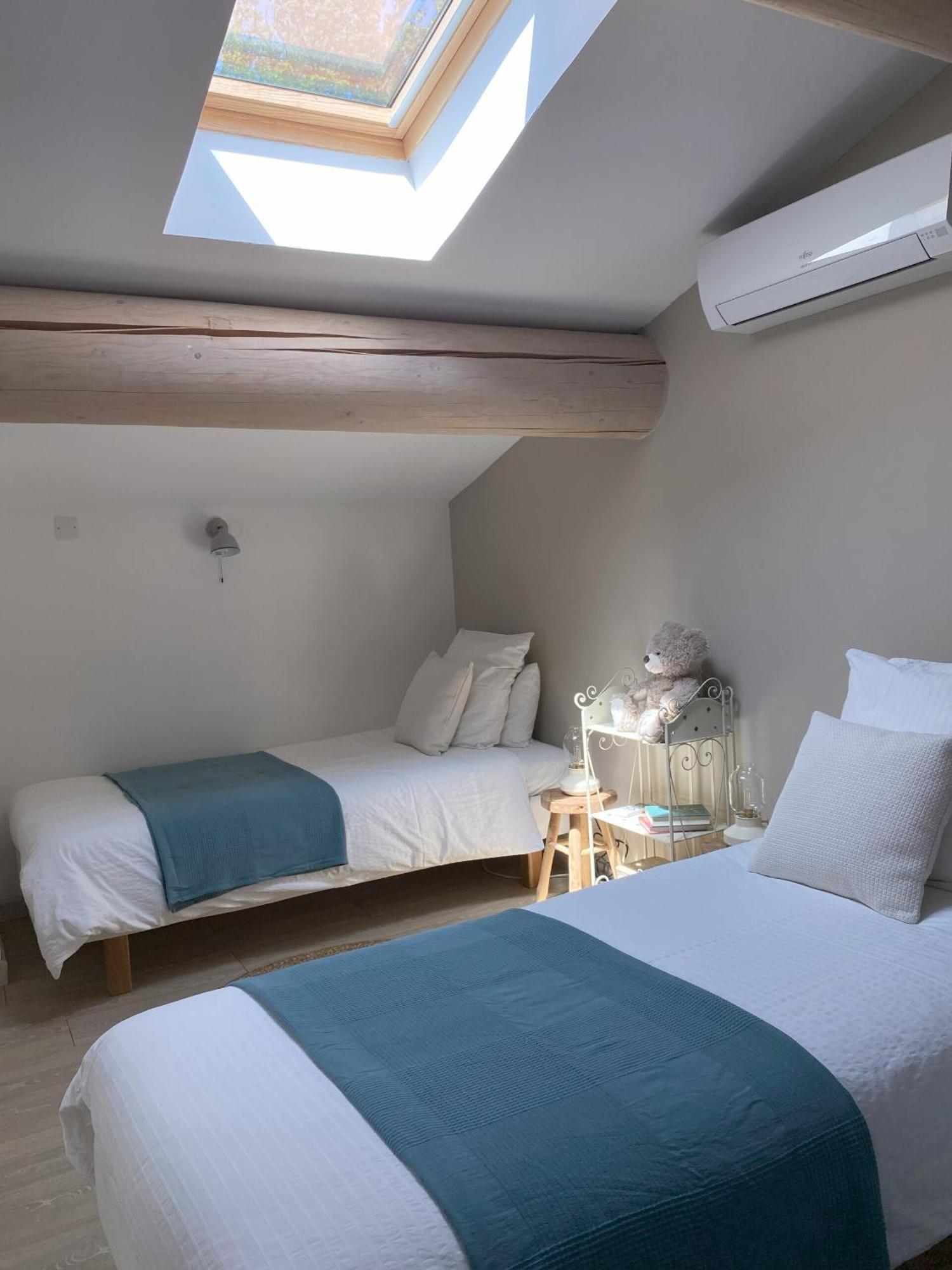 Villa Le Jardin De Lau Aubignan Zimmer foto